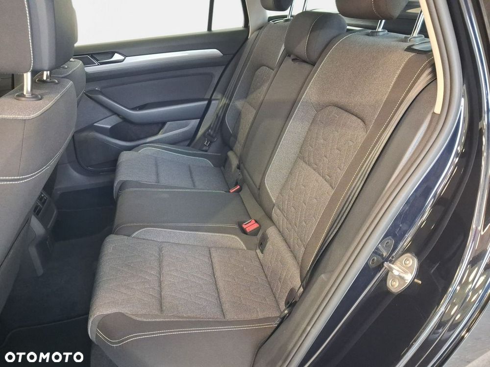 Volkswagen Passat Variant - 13