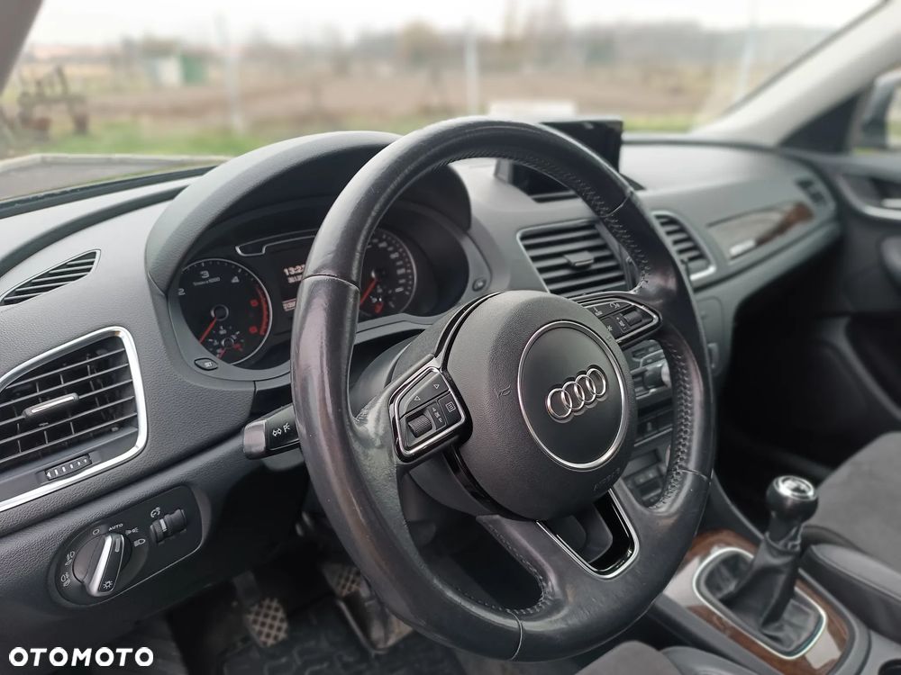Audi Q3 2.0 TDI Quattro Edycja Specjalna - 28