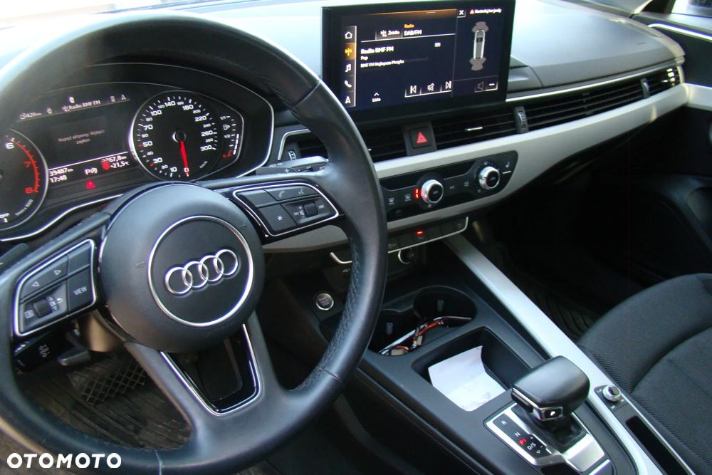 Audi A4 Avant 35 TFSI S tronic - 13