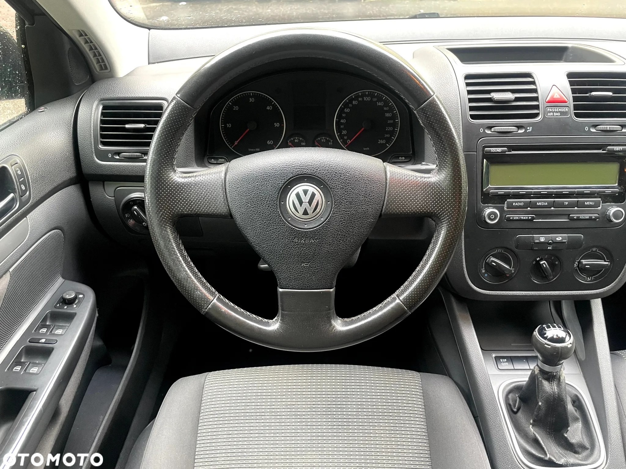 Volkswagen Golf - 11