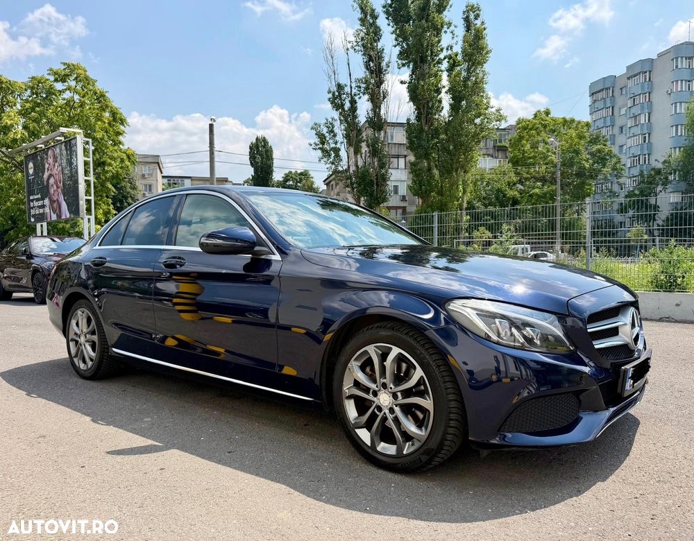 Mercedes-Benz C - 9