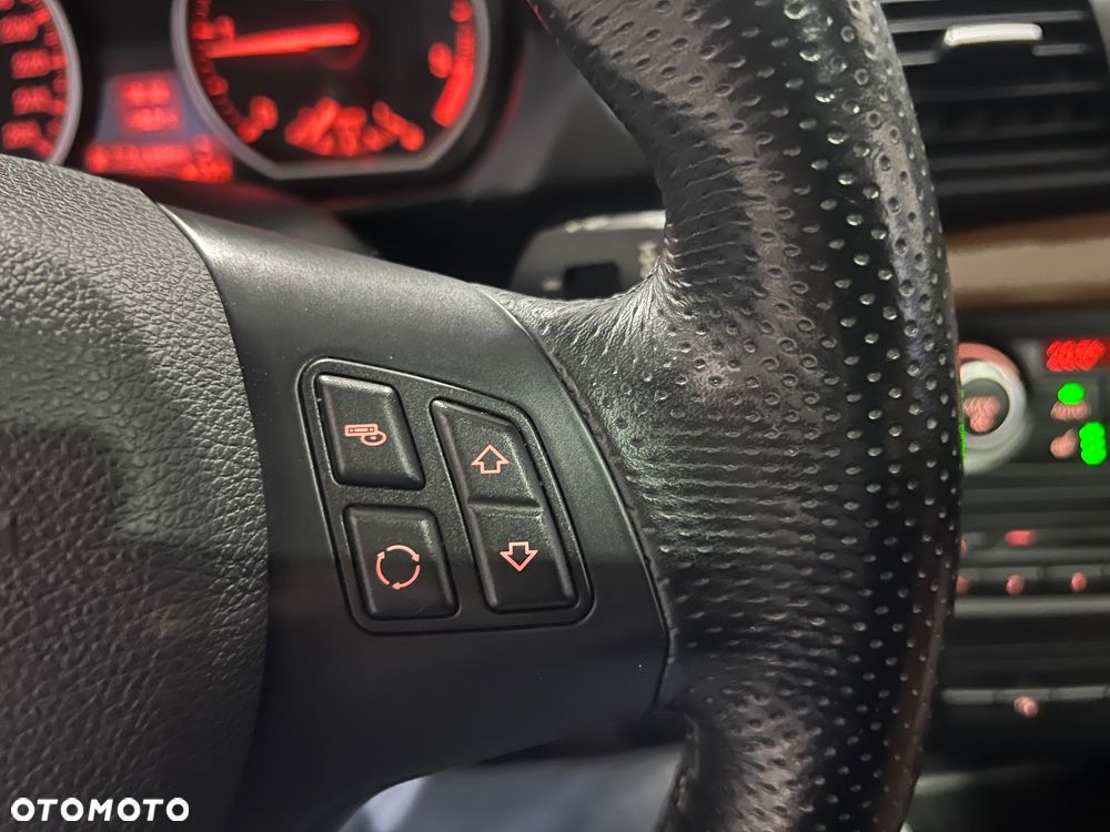 BMW Seria 1 123d DPF Edition Lifestyle - 32
