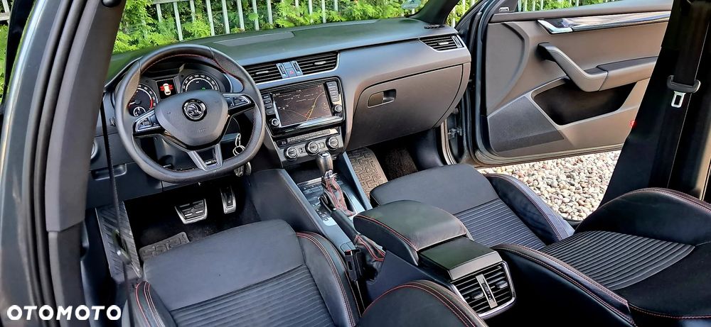 Skoda Octavia 2.0 TDI RS DSG - 29