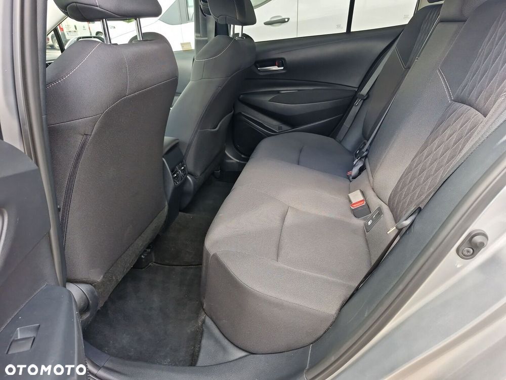 Toyota Corolla - 11