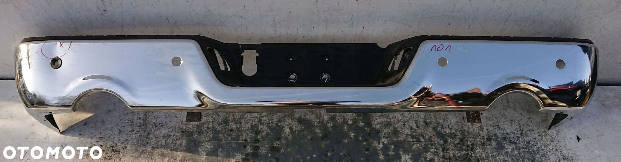 Dodge Ram 09- zderzak tylny tył stopień - 2
