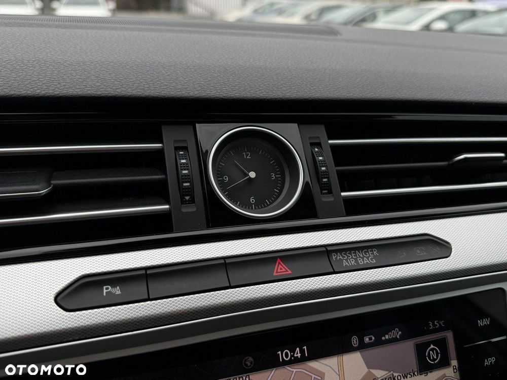 Volkswagen Passat 2.0 TDI SCR Highline DSG - 25