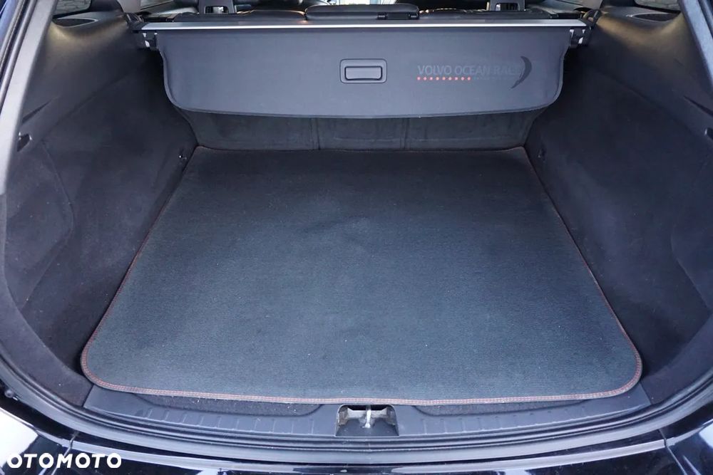 Volvo XC 60 D3 Ocean Race - 38