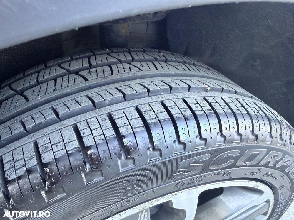 Land Rover Range Rover Evoque - 16