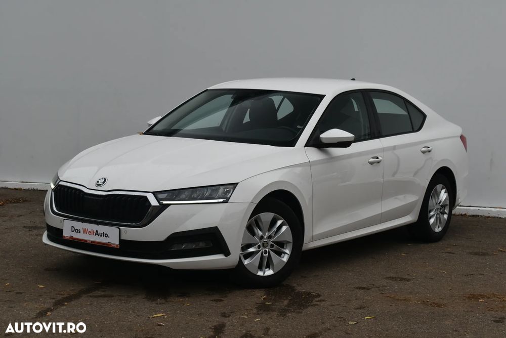 Skoda Octavia 2.0 TDI DSG Ambition - 1