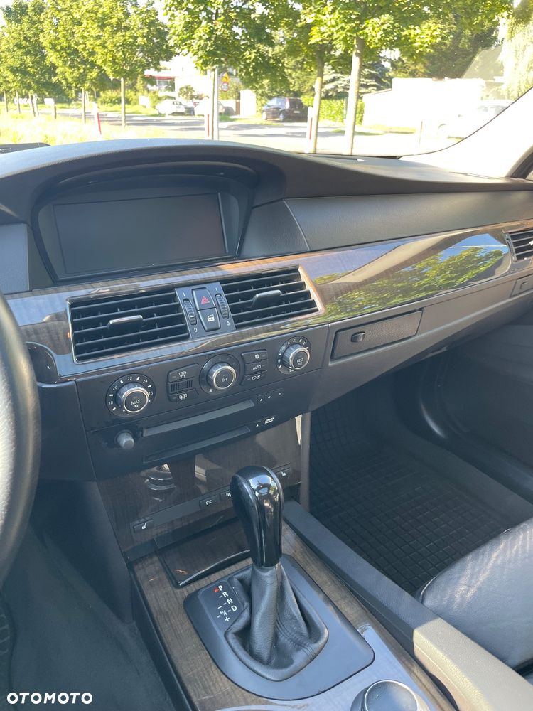 BMW Seria 5 530d - 22