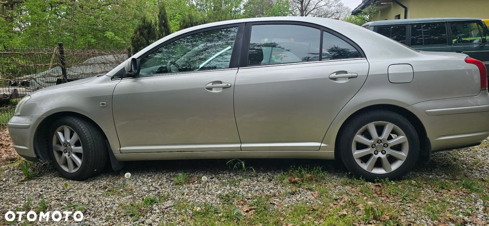 Toyota Avensis 2.0 VVT-i Sol - 1