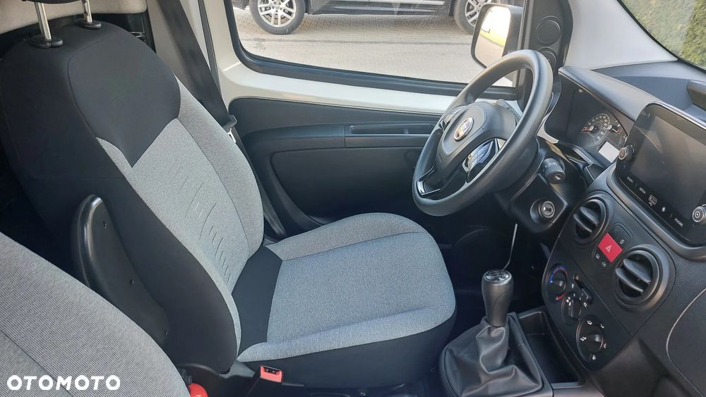 Fiat Fiorino Cargo SX 1.3 Multijet Salon PL 2xDrzwi 17 tys. km F. VAT-23 VAT-1 - 28