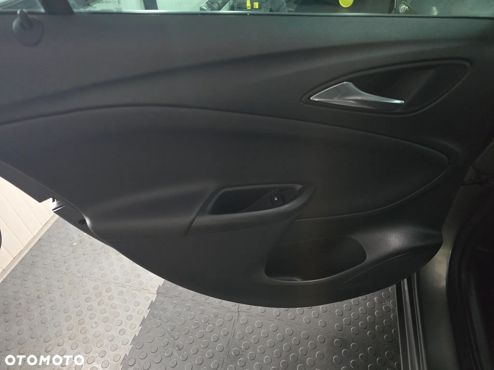 Opel Astra 1.6 CDTI DPF ecoFLEX Start/Stop Exklusiv - 14