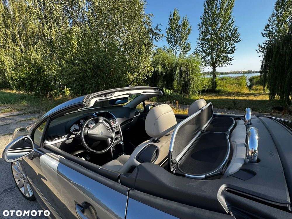 Peugeot 207 CC - 30