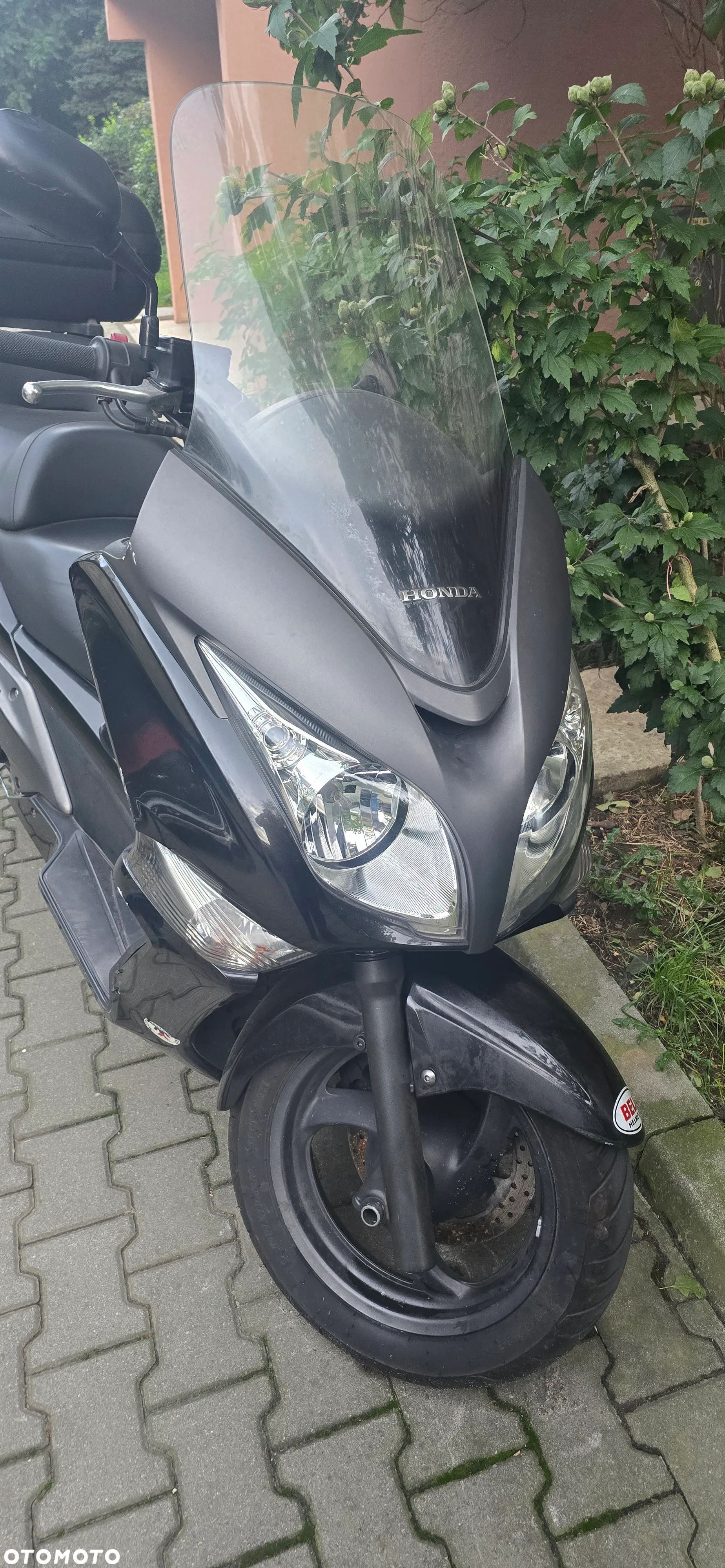 Honda SW-T400 - 1