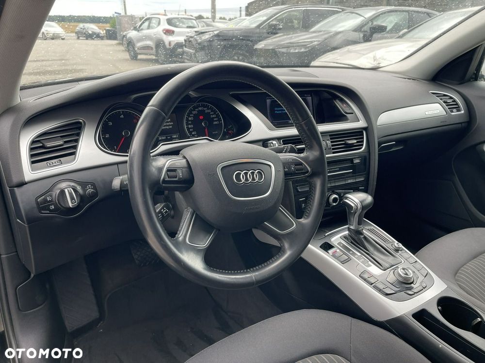 Audi A4 Avant 40 TDI quattro S tronic - 8