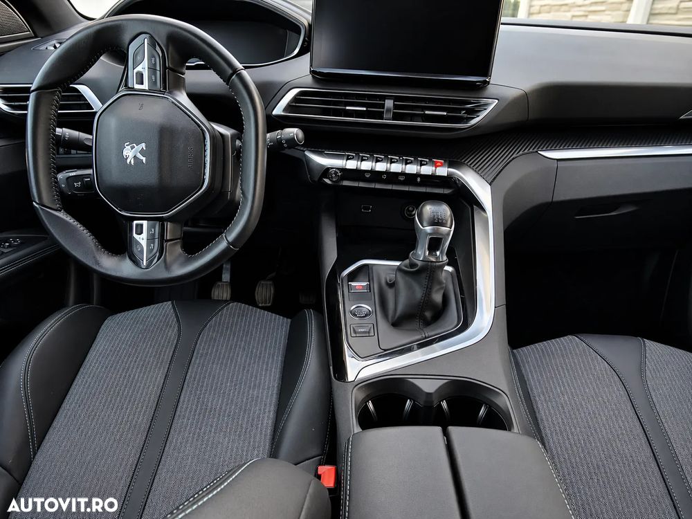 Peugeot 3008 PureTech 130 Stop & Start GPF Allure - 11