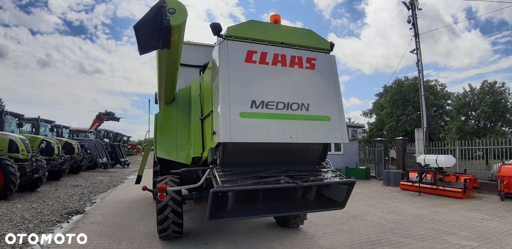 Claas Medion 330 - 6