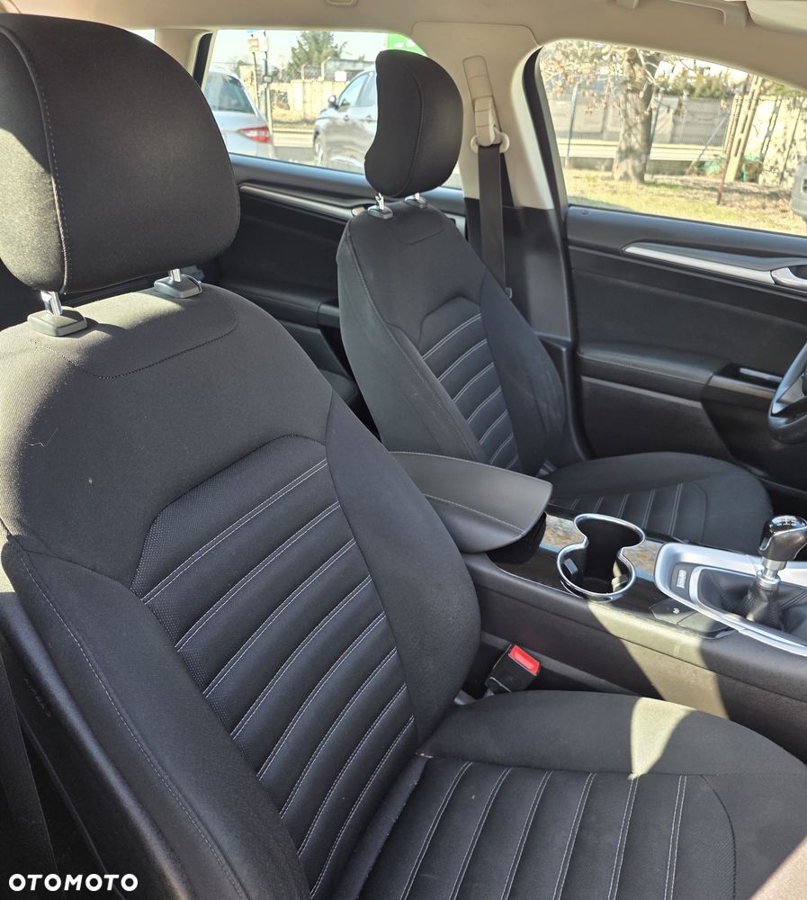 Ford Mondeo - 8