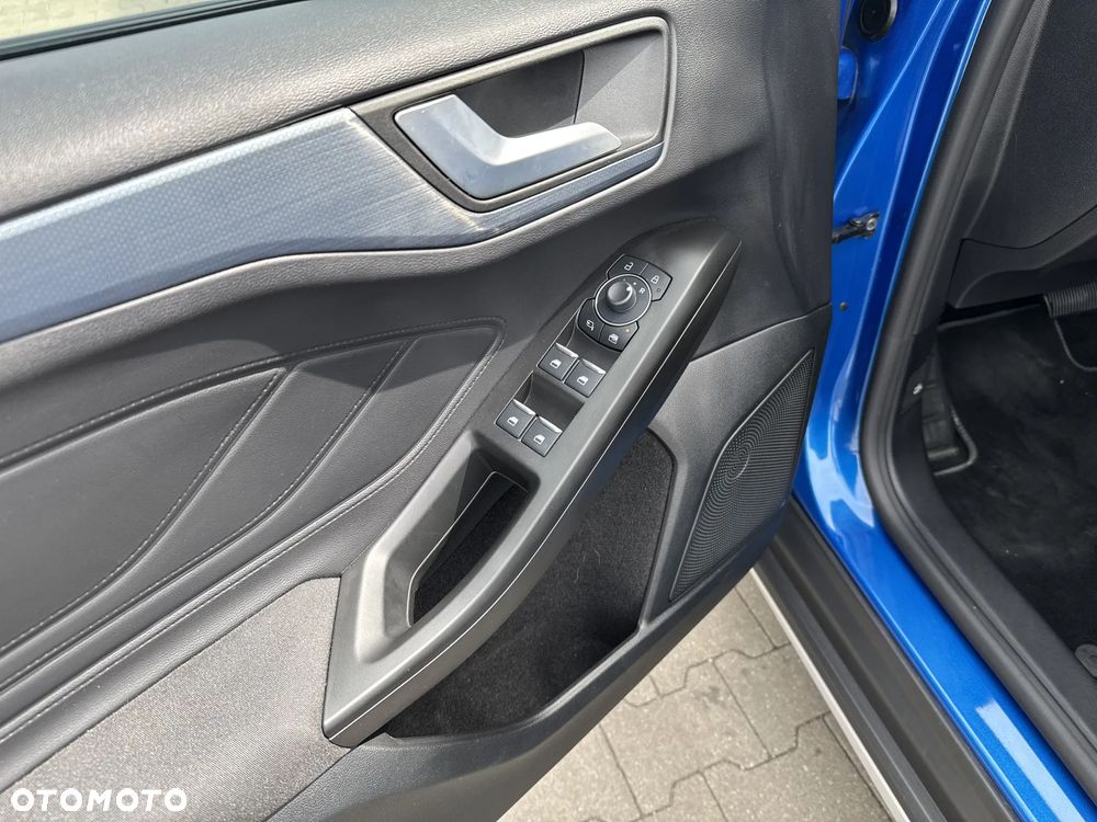 Ford Focus 1.0 EcoBoost mHEV Active Style - 9
