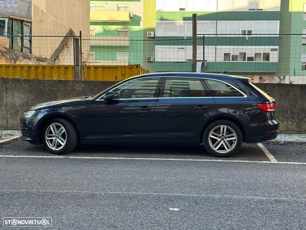 Audi A4 Avant 2.0 TDI S tronic - 1