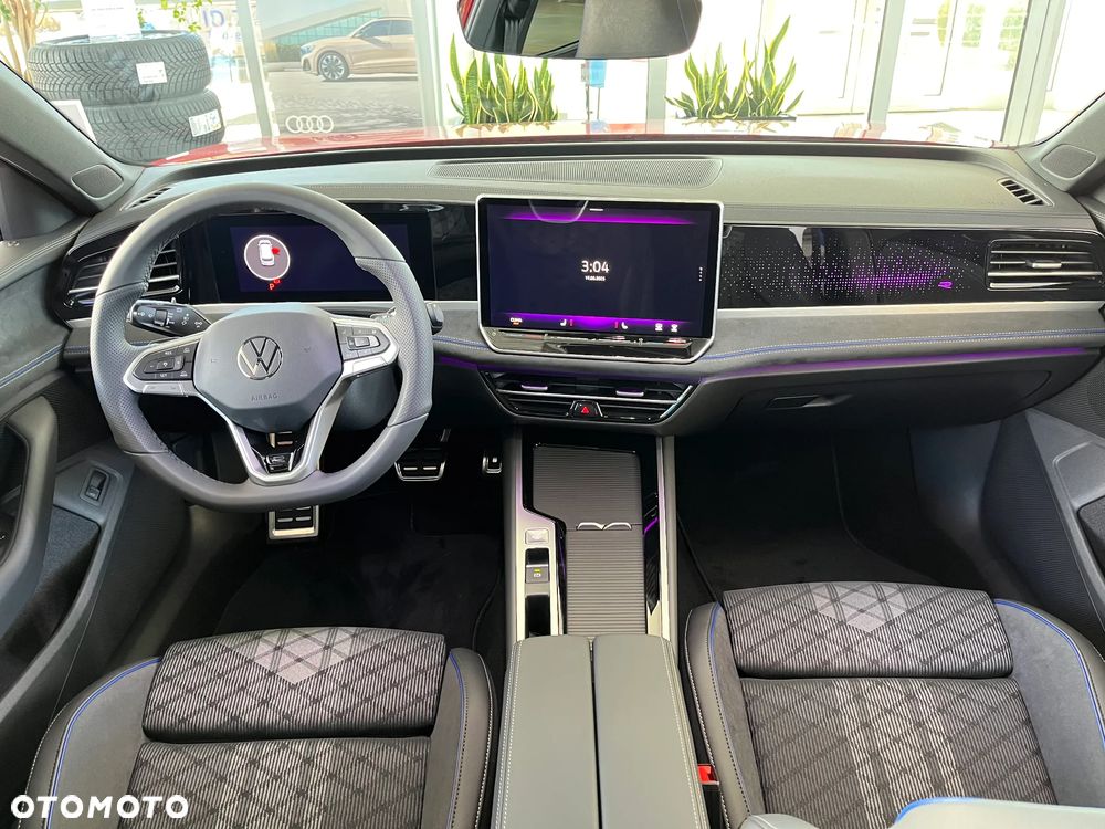 Volkswagen Passat - 4