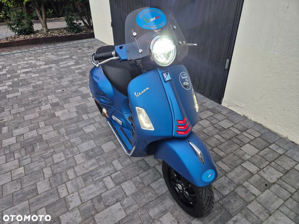 Vespa GTS - 16