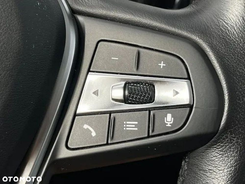 BMW Seria 3 318d Sport Line - 22