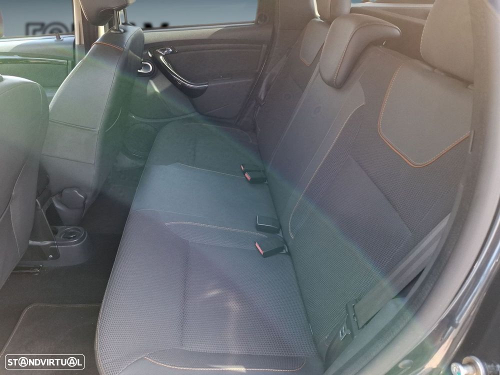 Dacia Duster 1.2 TCe SL Explorer - 14