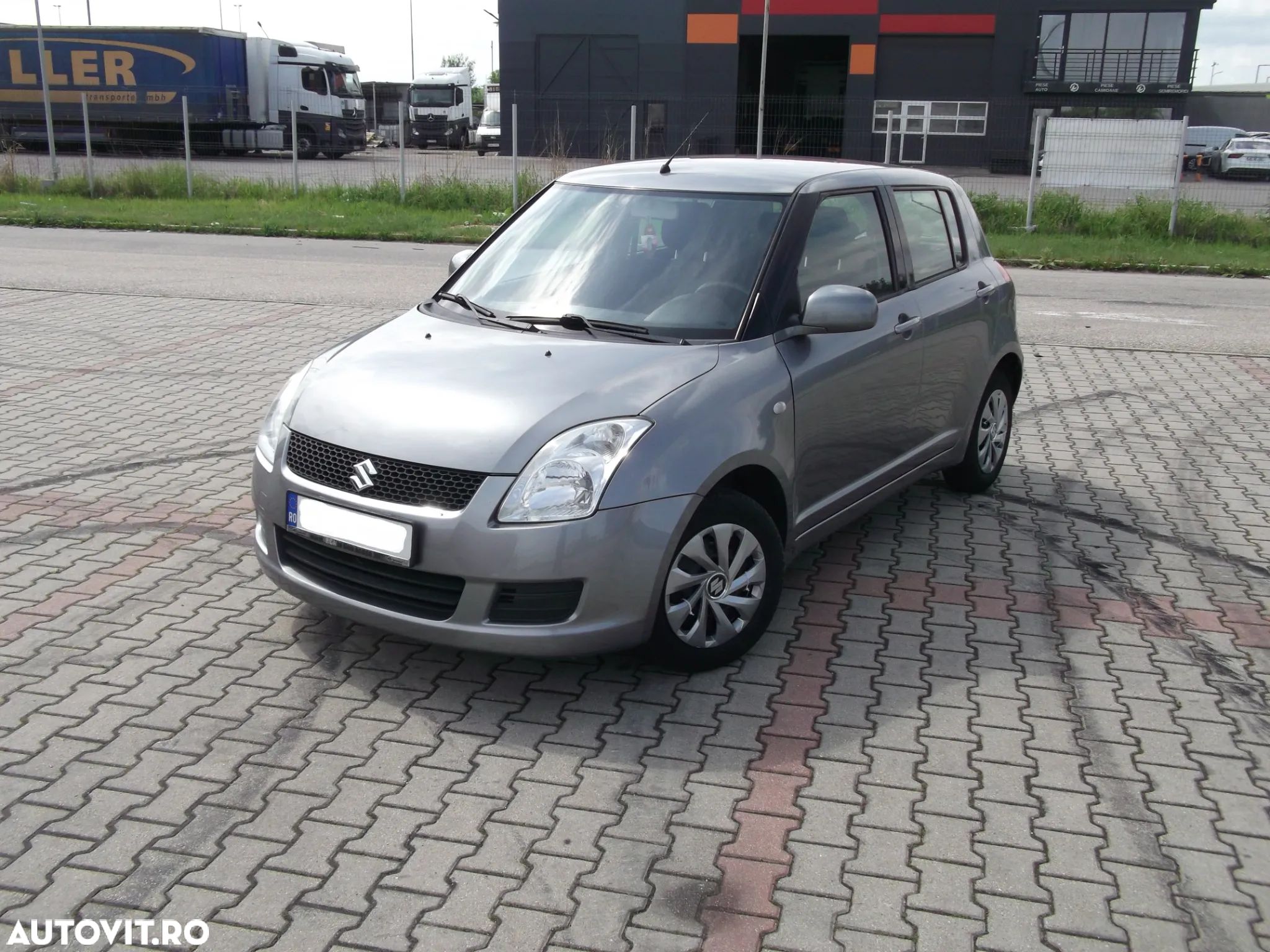 Suzuki Swift 1.3 GS - 1