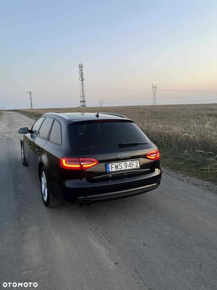 Audi A4 Limousine - 6