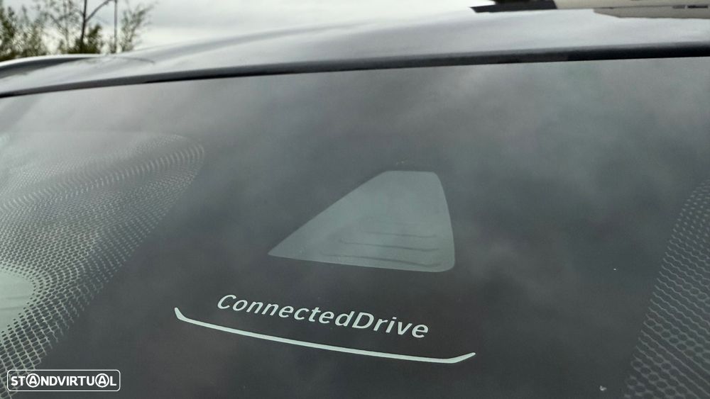 BMW X1 16 d sDrive Auto Line Sport - 29