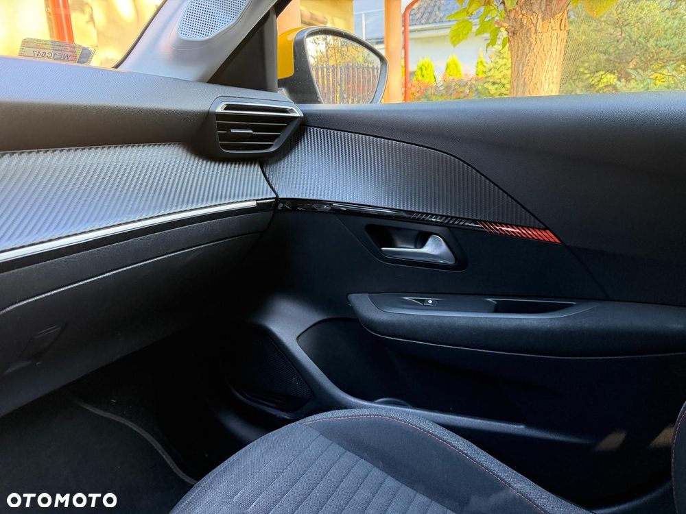 Peugeot 208 - 9
