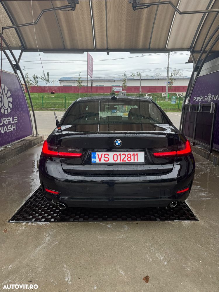 BMW Seria 3 318d AT MHEV - 2