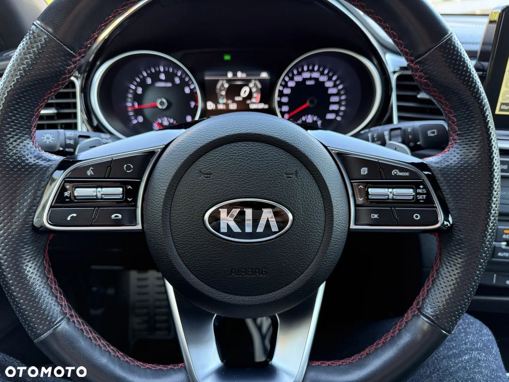 Kia ProCeed - 9