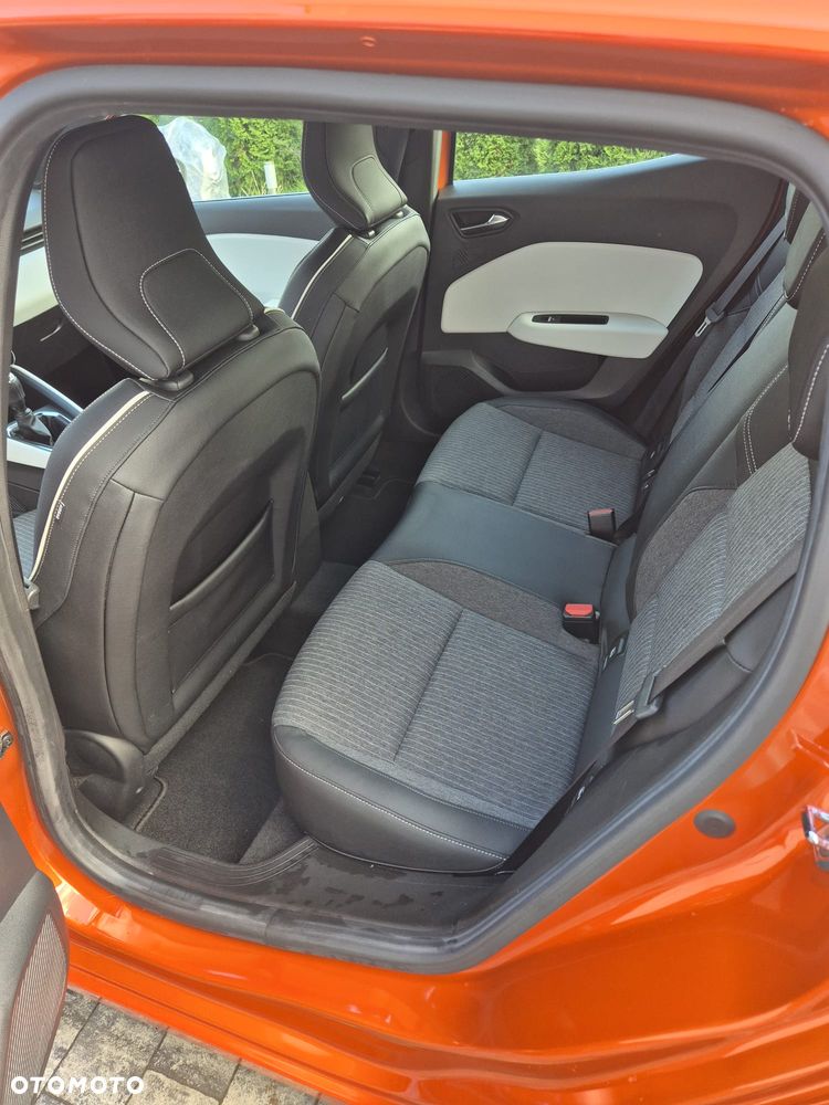 Renault Clio - 16
