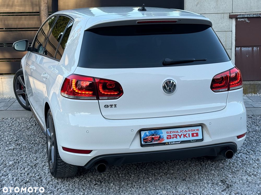 Volkswagen Golf 2.0 GTI - 12