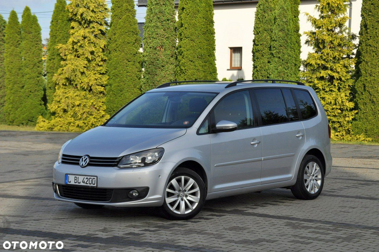 Volkswagen Touran - 10