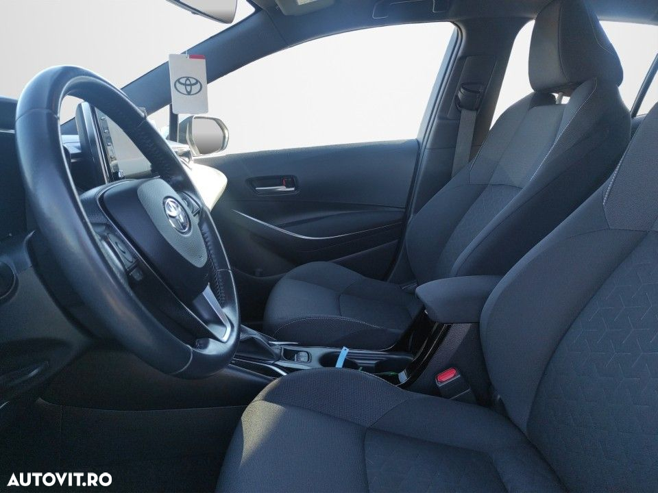 Toyota Corolla - 9