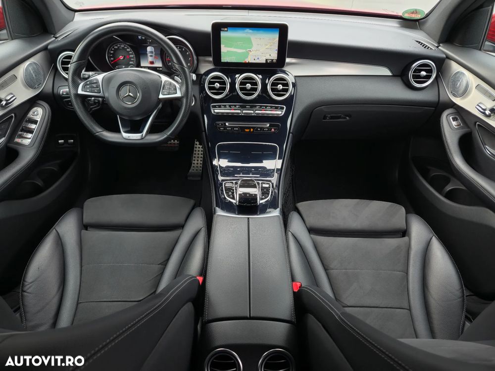 Mercedes-Benz GLC Coupe 250 4Matic 9G-TRONIC AMG Line - 27