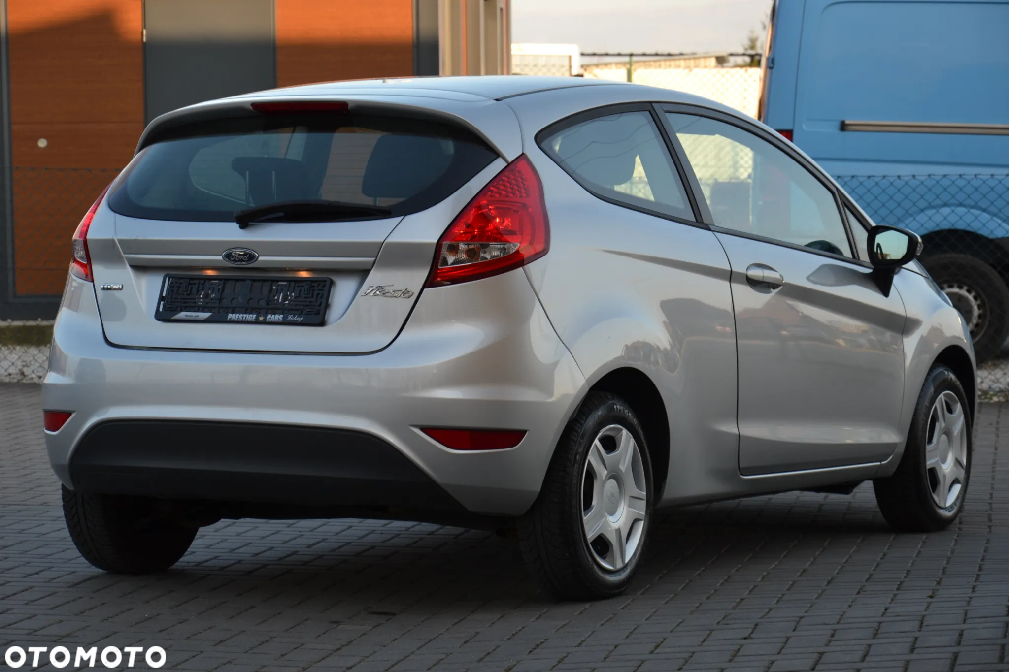 Ford Fiesta 1.6 TDCI Ambiente - 3