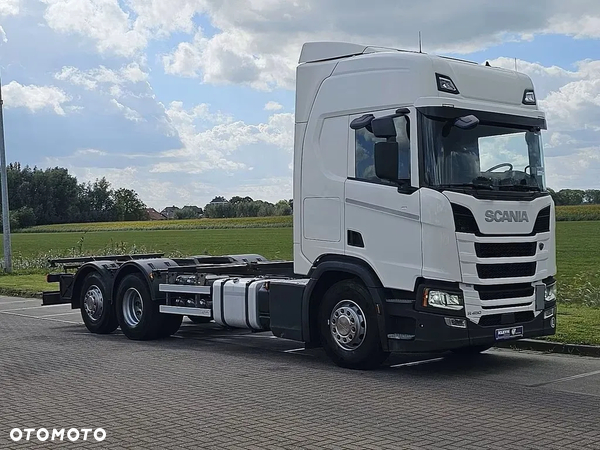 Scania R450 6x2 – / Pojazd do zabudów wymiennych / Automat / Euro 6/ liftowa trzecia oś, zawieszenie pneumatyczne + resory