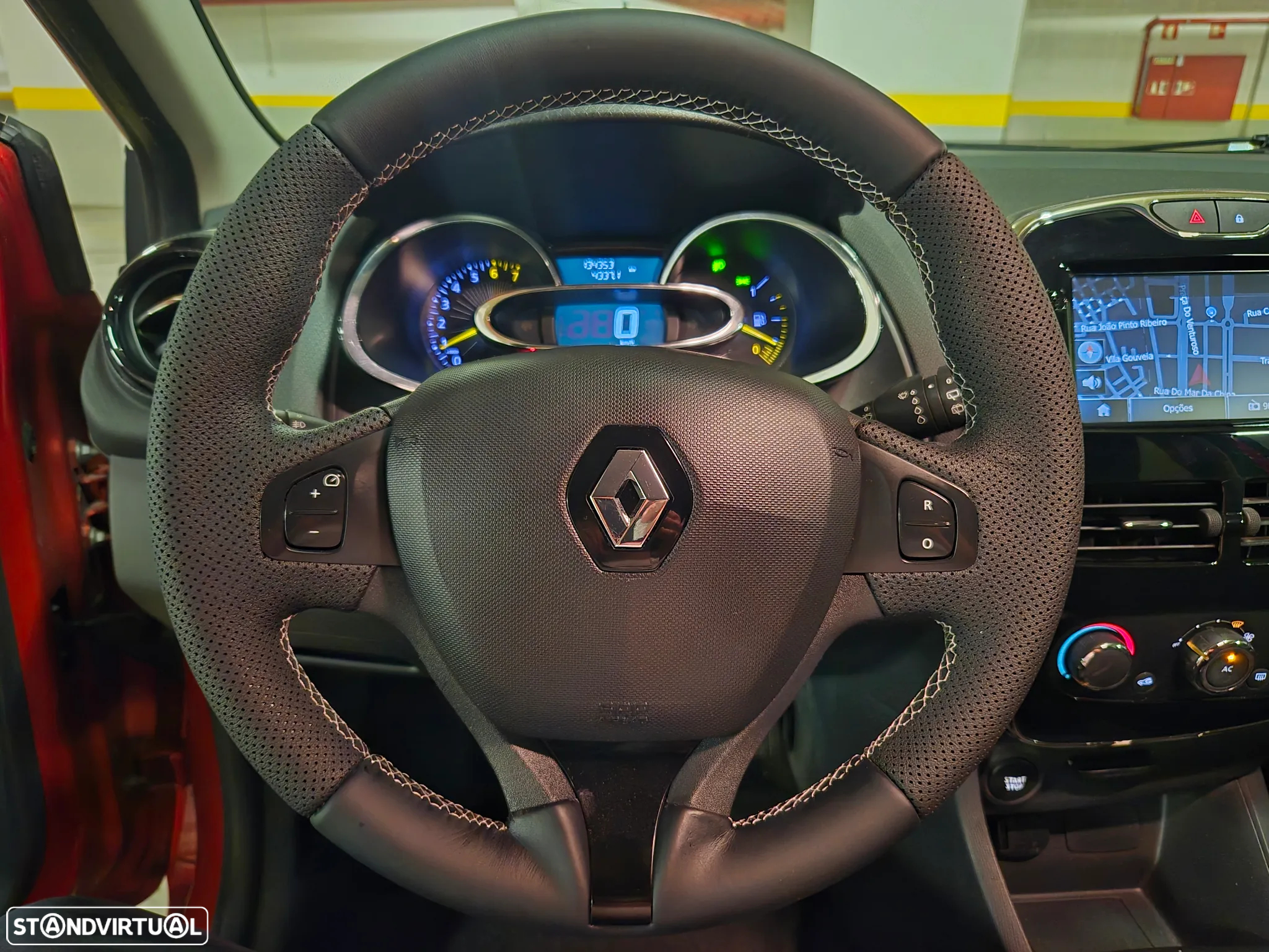 Renault Clio 0.9 TCE Dynamique S - 25