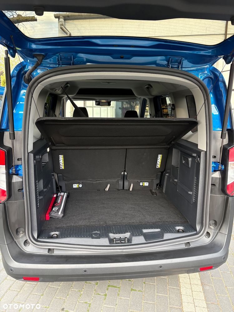 Ford Tourneo Courier 1.0 EcoBoost Titanium - 18