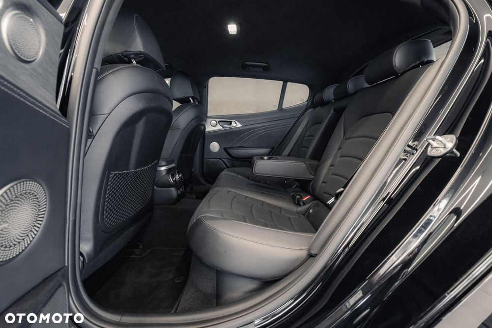 Kia Stinger 3.3 T-GDI V6 GT AWD - 15