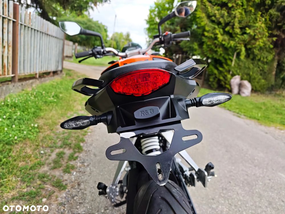KTM Duke - 18