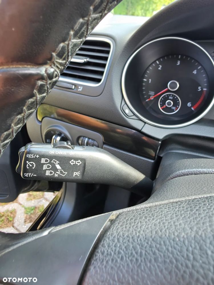 Volkswagen Golf VI 1.6 TDI Comfortline - 20