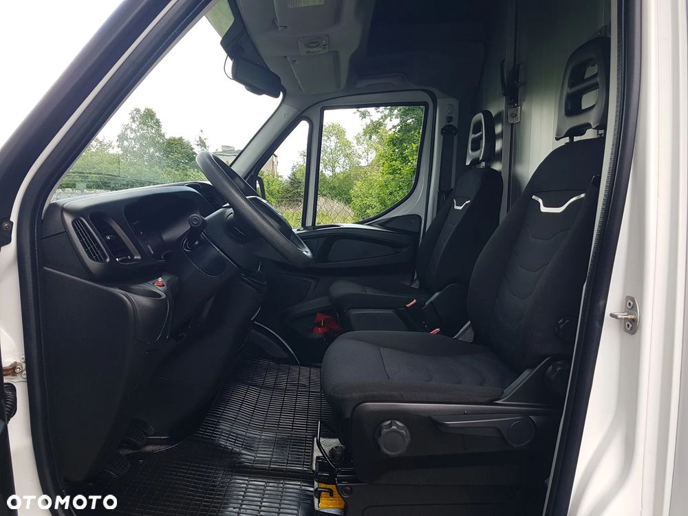 Iveco DAILY KONTENER NISKOPODŁOGOWY 4,44x2,23x2,43 SKLEP FOODTRUCK BAR KLIMA KONIOWÓZ KAMPER - 38