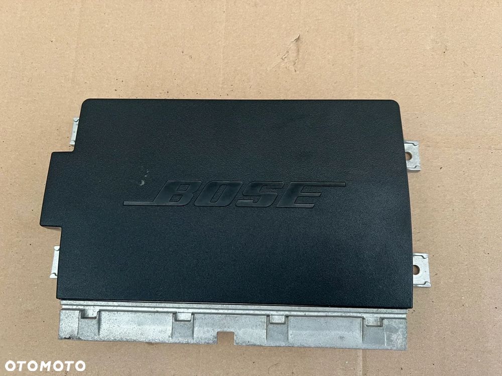 AUDI Q7 SQ7 WZMACNIACZ BOSE EUROPA - 1