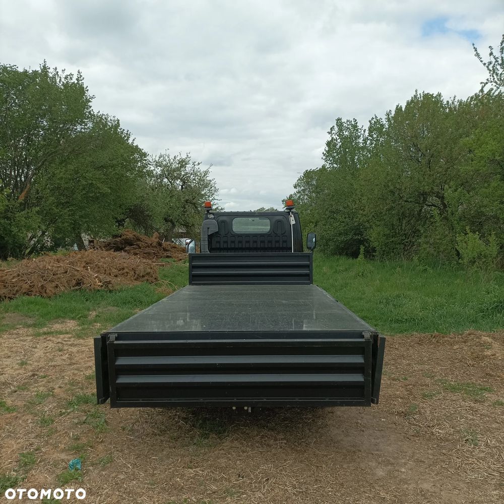 Nissan Cabstar - 8